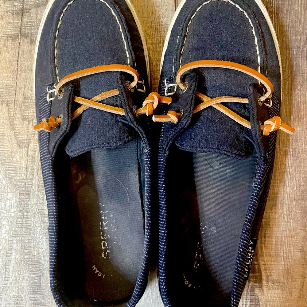 Size 7 1/2 blue Sperry slip on shoes.